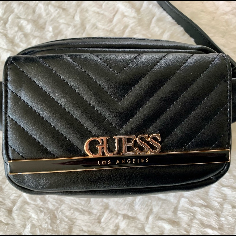 GUESS FANNY PACK
